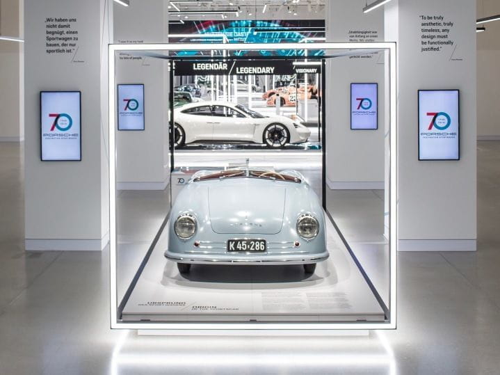Porsche Centre Oakville