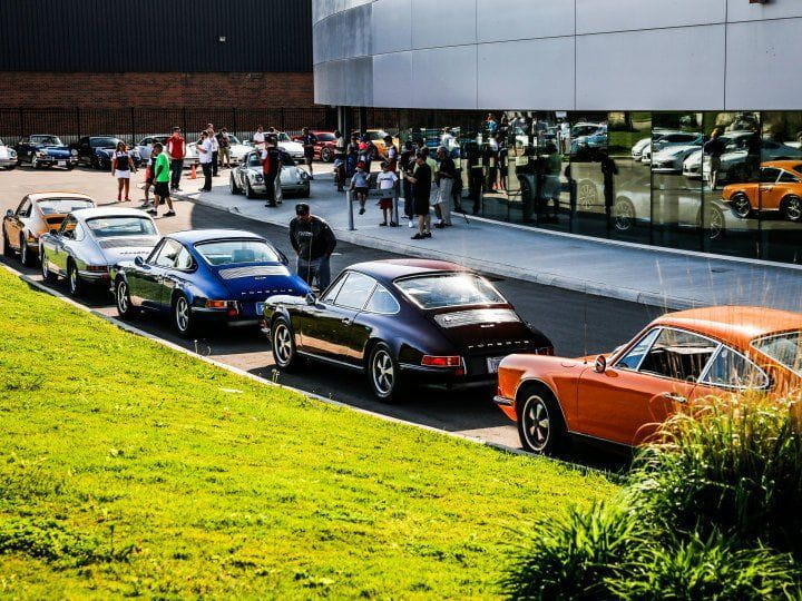 Porsche Centre Oakville