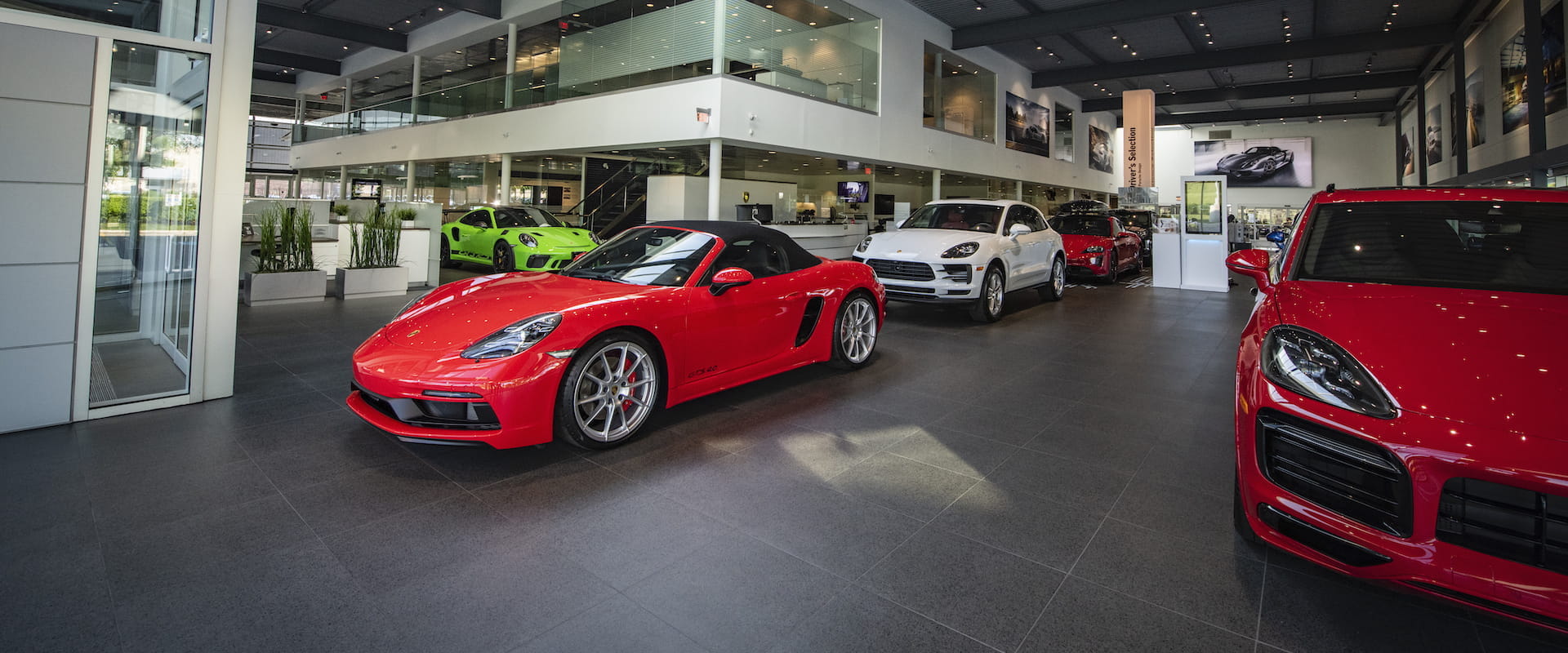Porsche Centre Oakville Moments Newsletter - November 2021