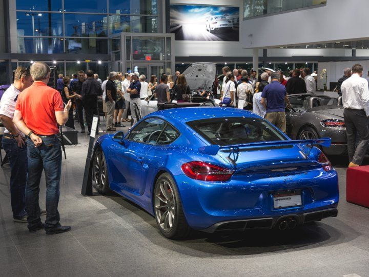 Porsche Centre Oakville
