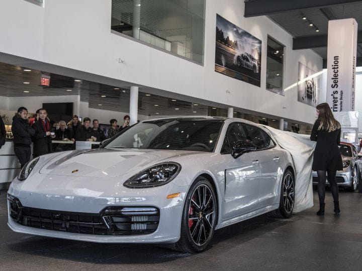 Porsche Centre Oakville