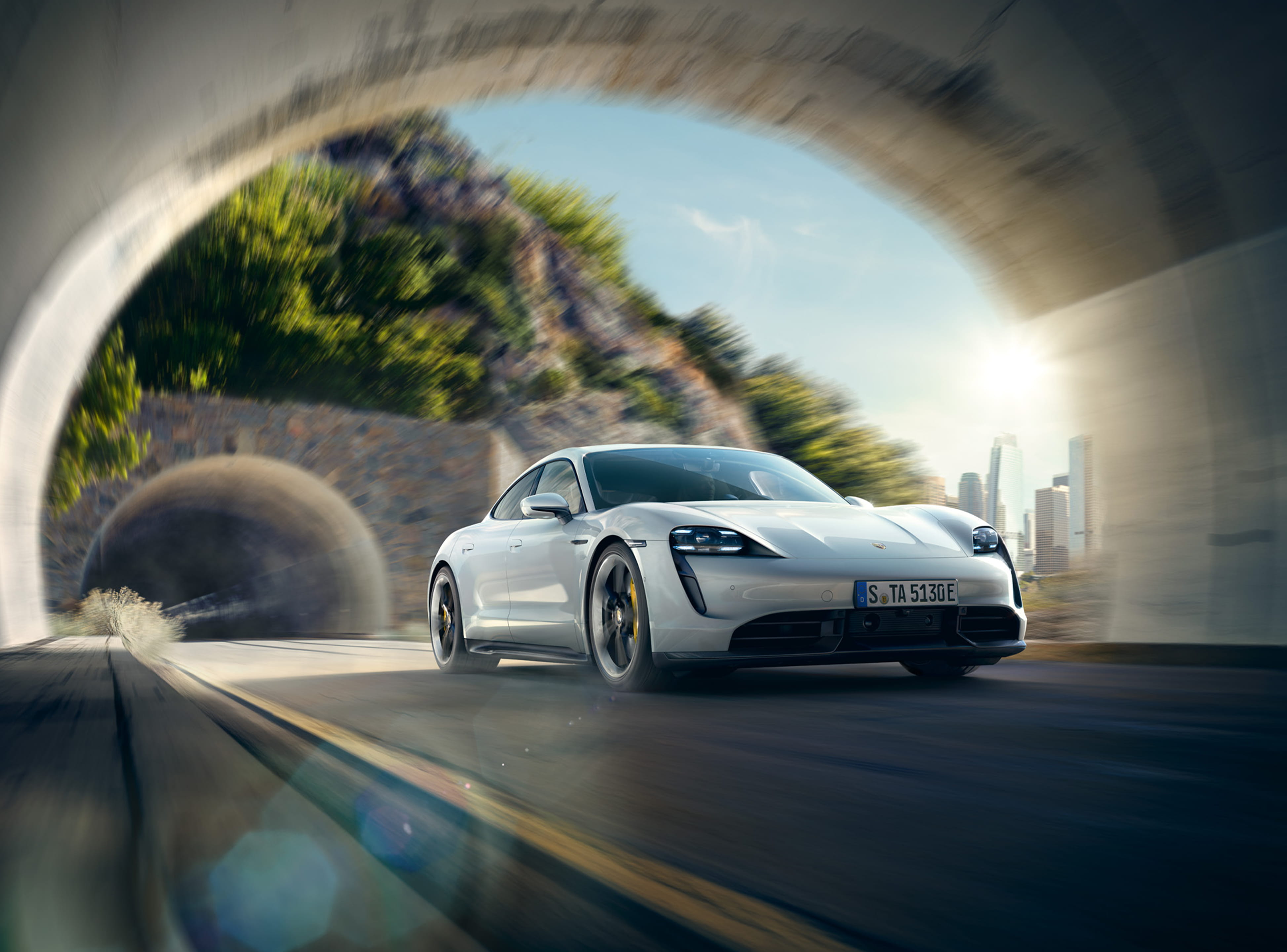 taycan turbo s