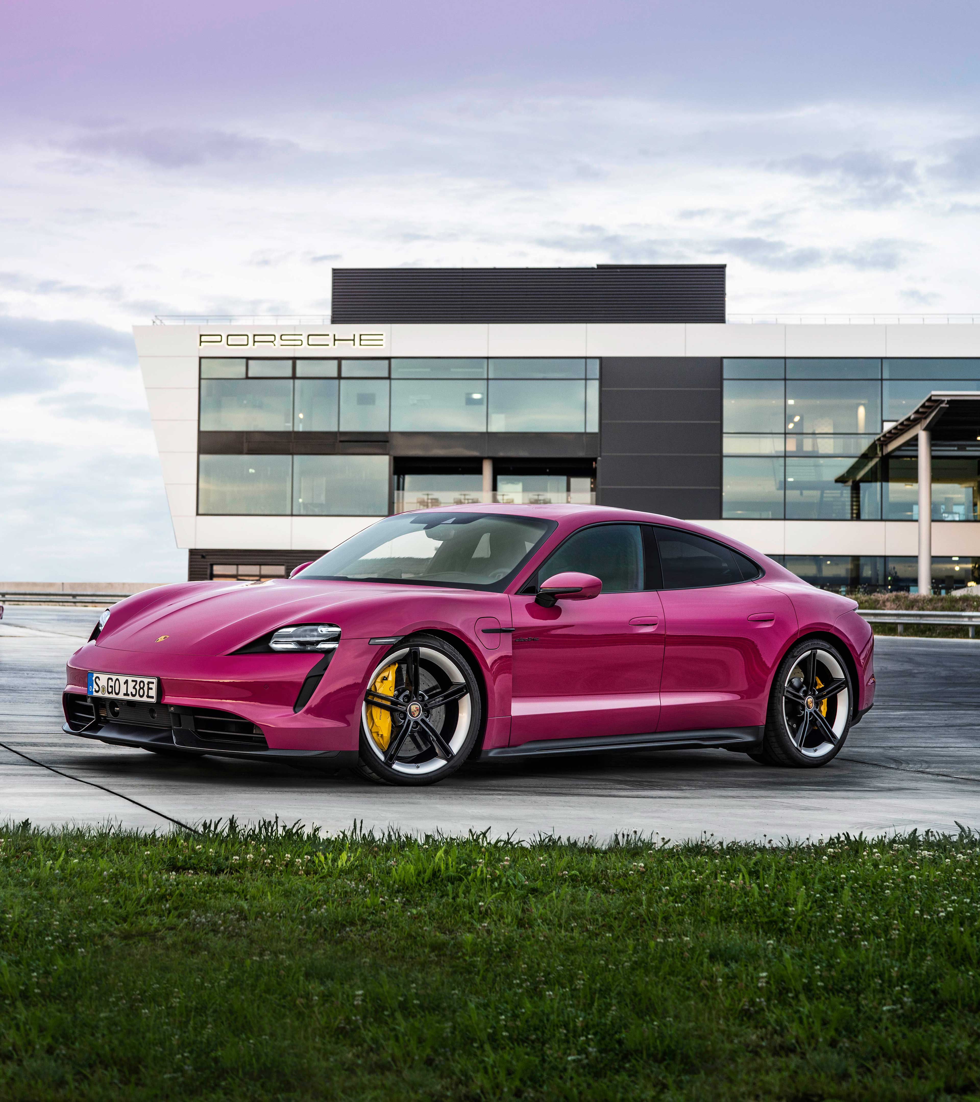 Porsche Prestige - Taycan 2022