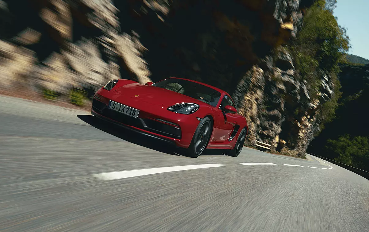 Egészségvédelmi intézkedések a Porsche Centrum Budapestben