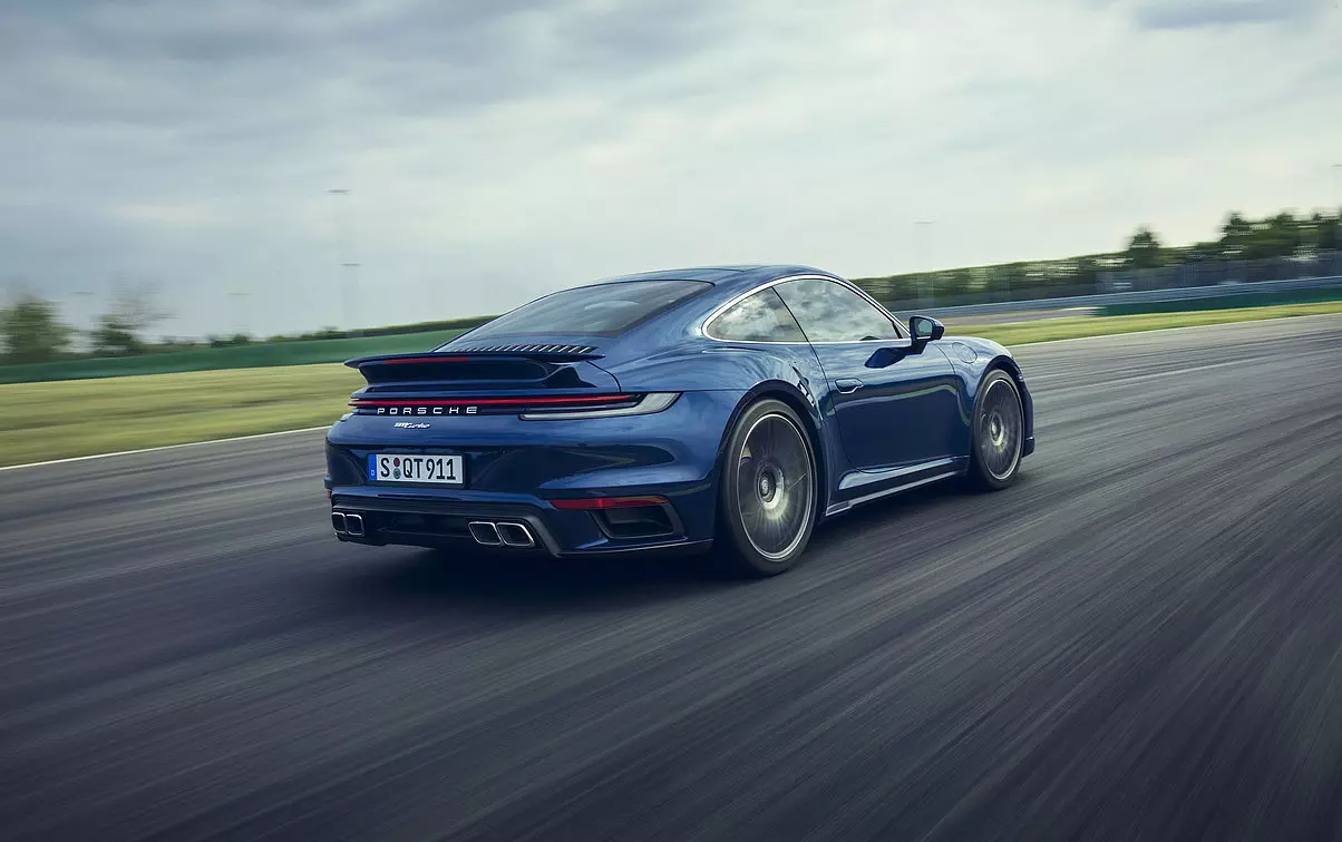 Egészségvédelmi intézkedések a Porsche Centrum Budapestben
