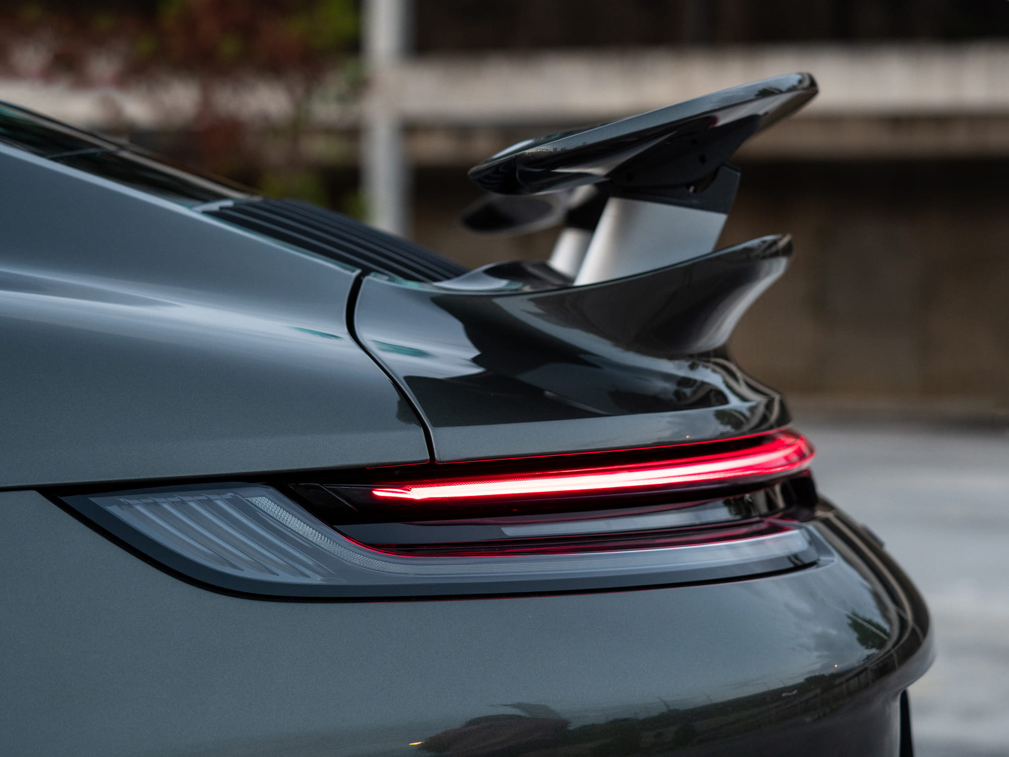 911 Turbo S rear wing