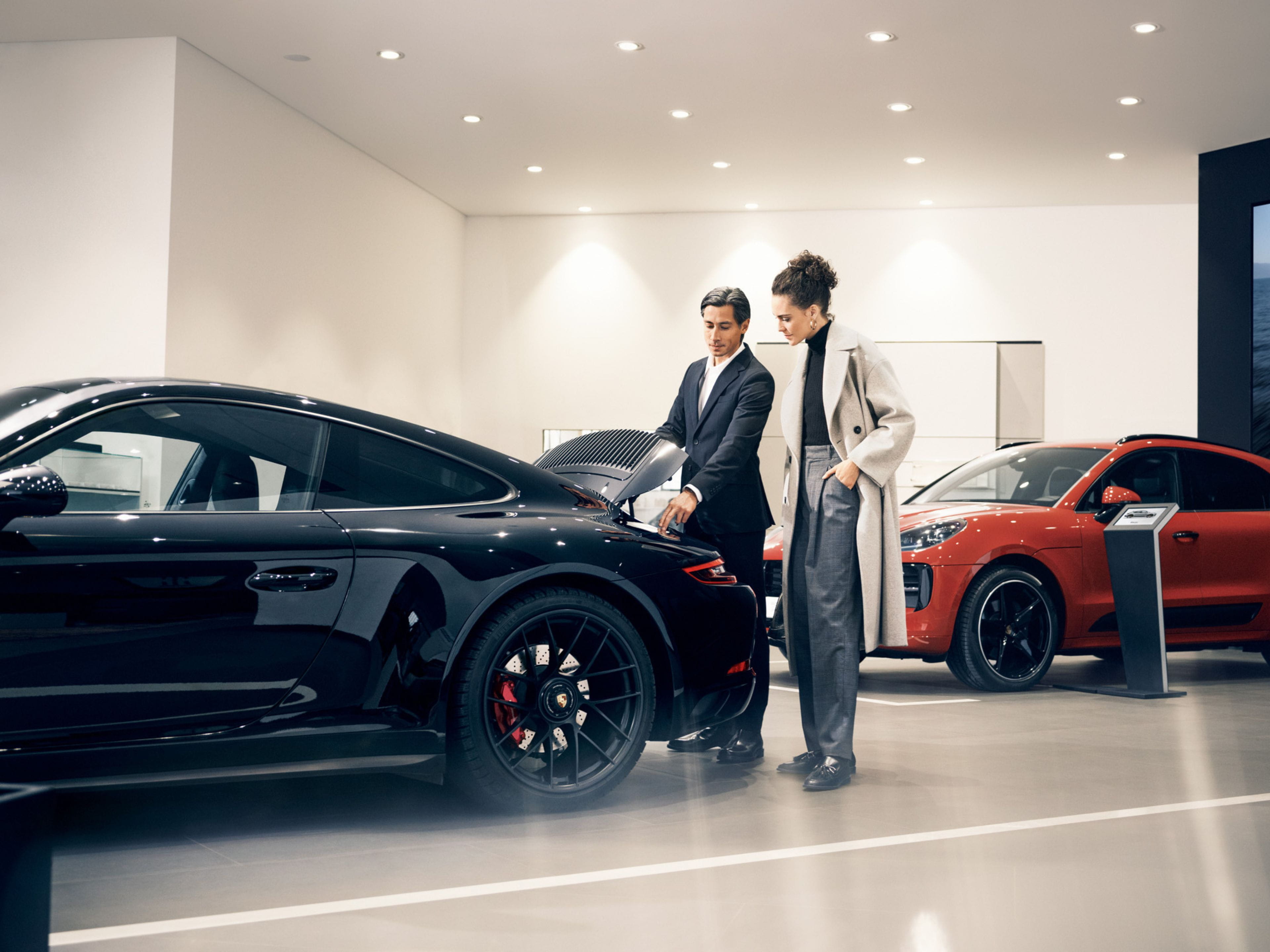 Porsche Finance and Insurance