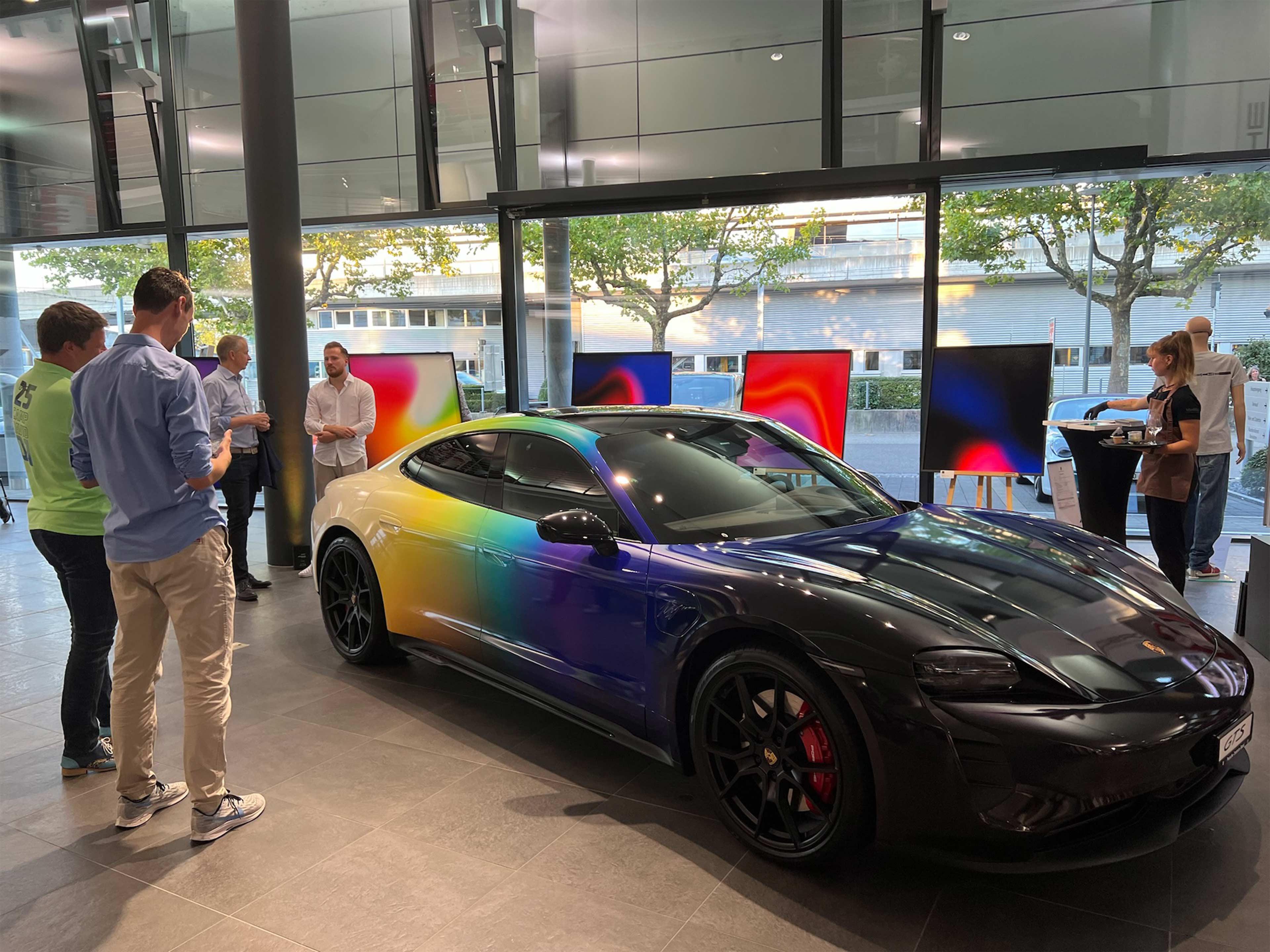 Porsche Basel meets Art