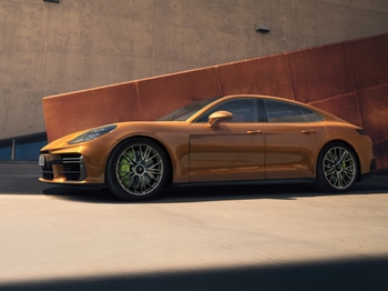 Panamera Turbo E-Hybrid - Key visual