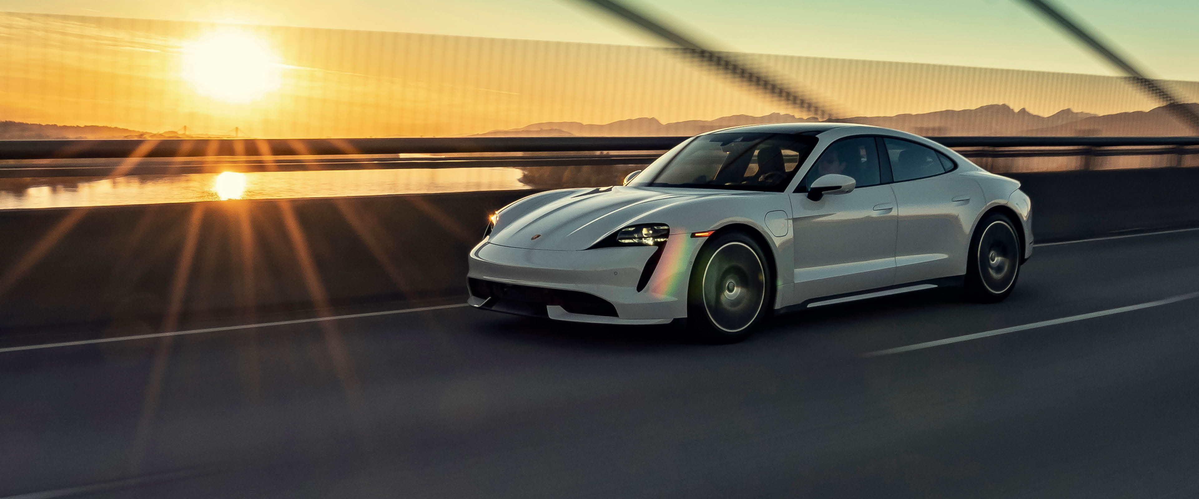 Porsche hotsell taycan drive