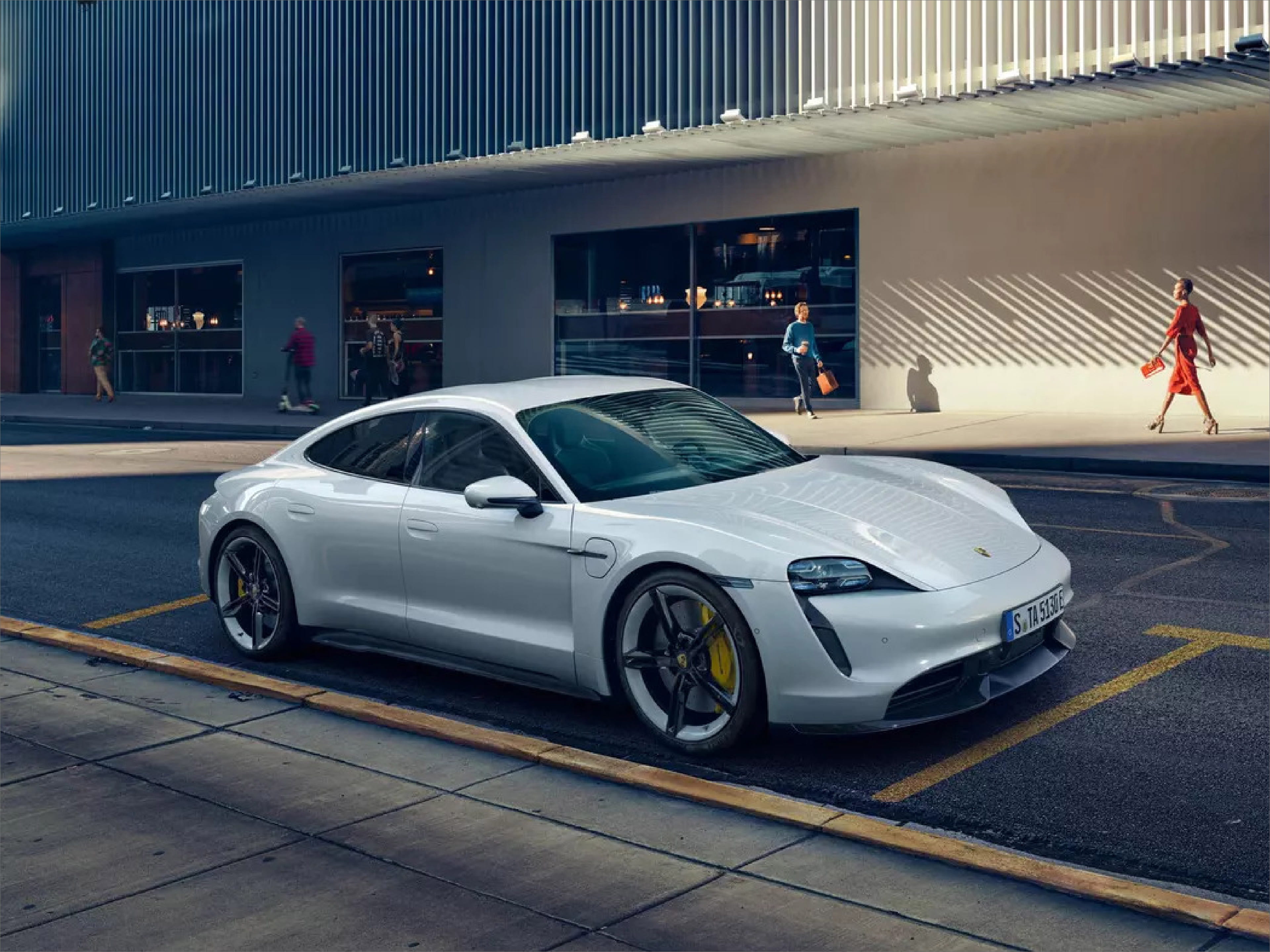 Porsche taycan turbo clearance performance