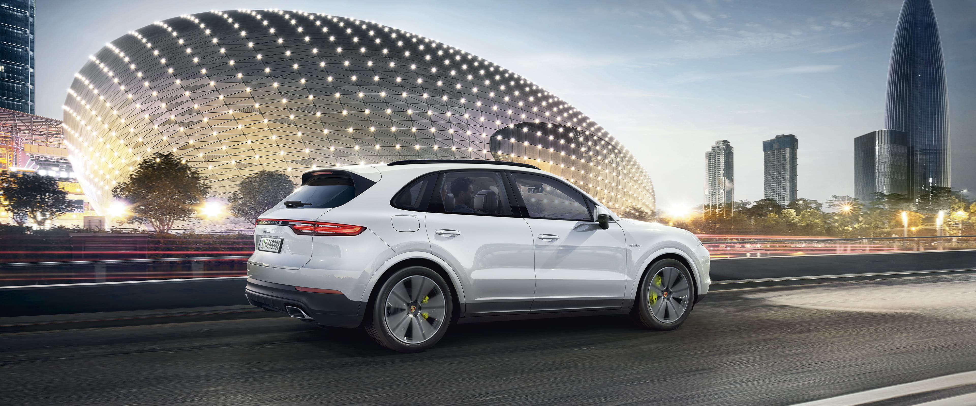 2021 Cayenne E Hybrid and Turbo S E Hybrid receive stronger battery