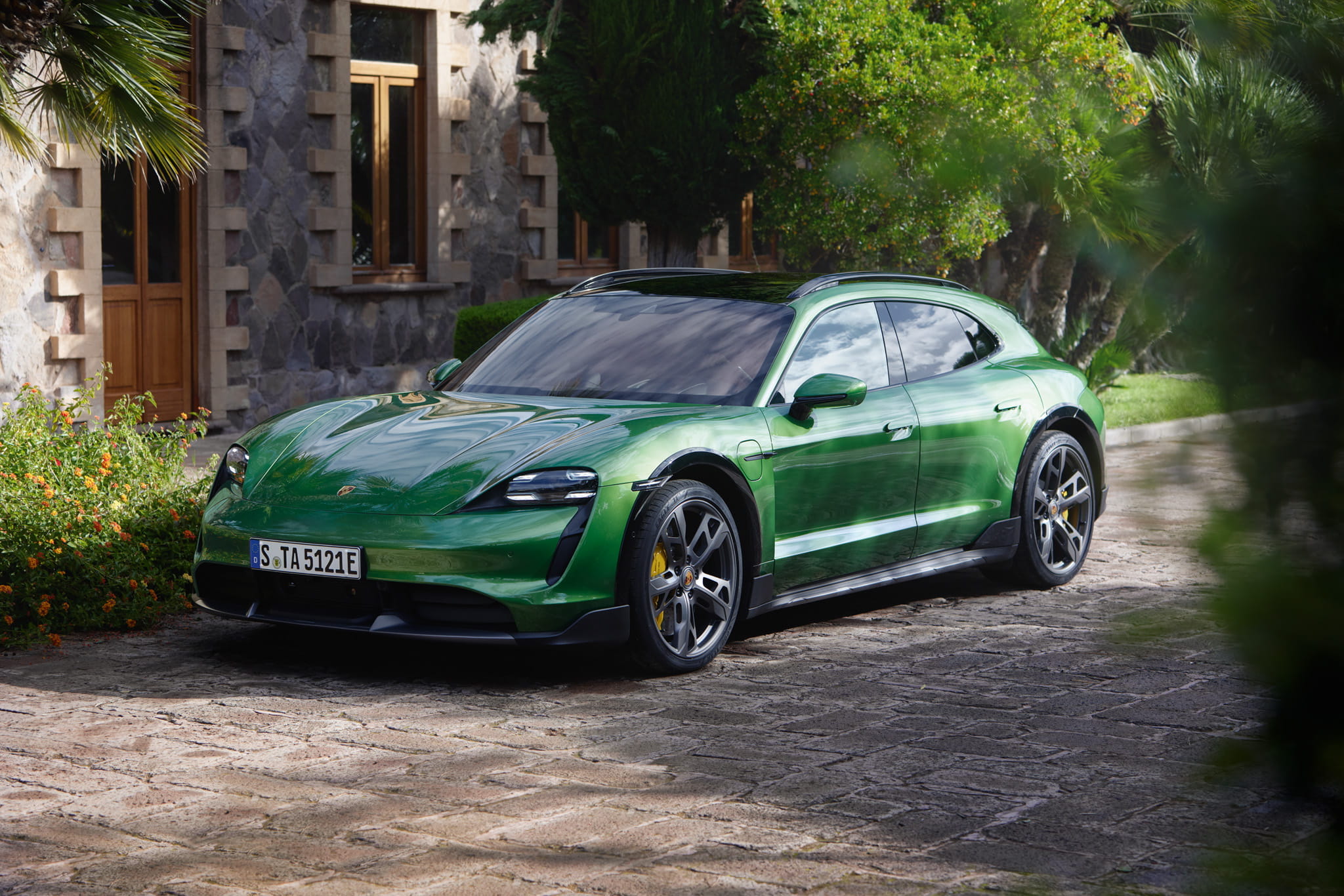 Porsche Taycan Cross Turismo
