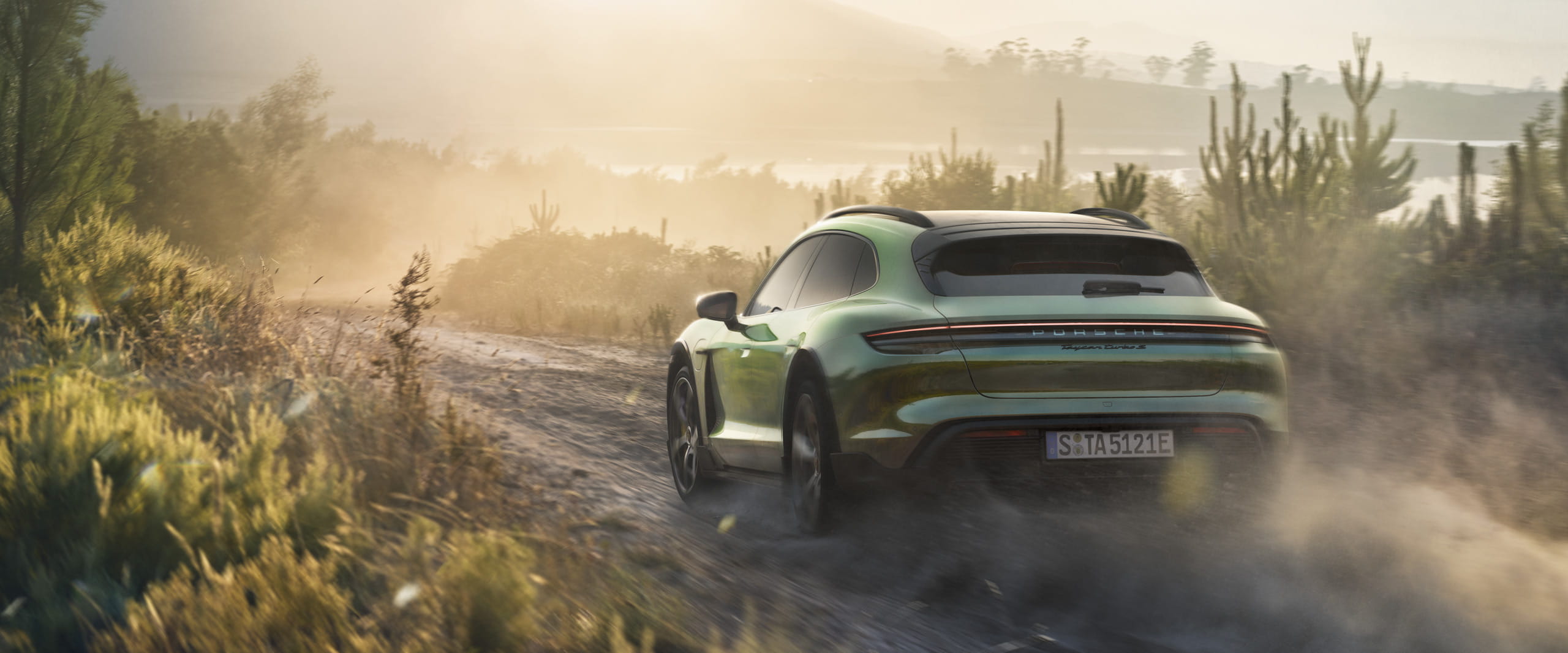 Porsche Taycan Turbo S Cross Turismo