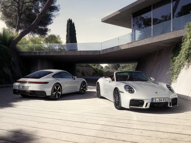 911 Carrera S front and back